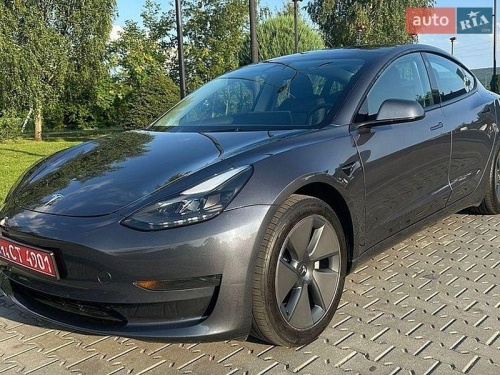 Tesla Model 3 2023