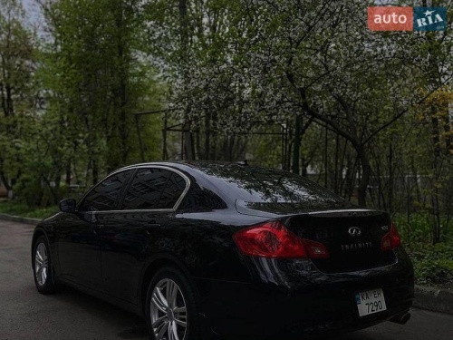 Infiniti G37 2013