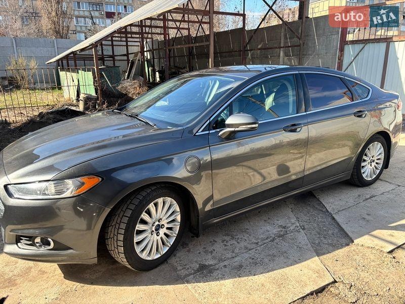 Ford Fusion 2015