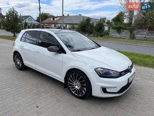 Volkswagen e-Golf 2014