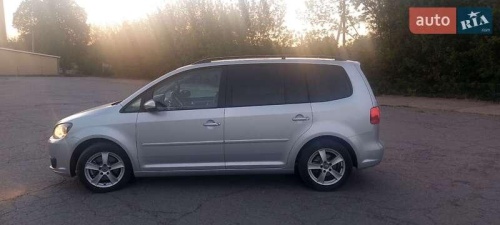 Volkswagen Touran 2013
