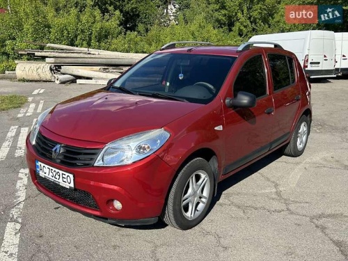 Renault Sandero 2010
