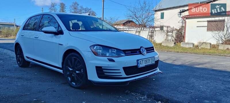 Volkswagen e-Golf 2014
