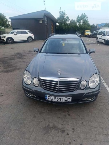 Mercedes-Benz E-Class 2008