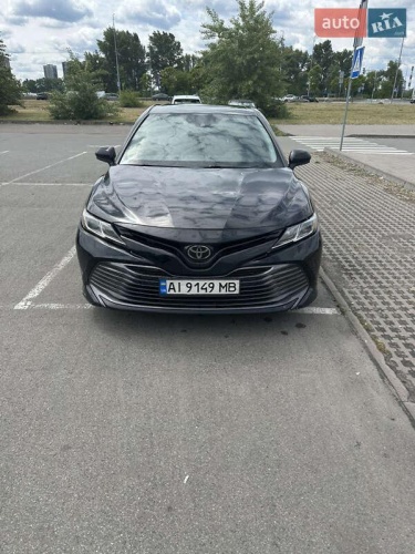 Toyota Camry 2018
