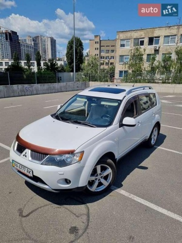 Mitsubishi Outlander XL 2008
