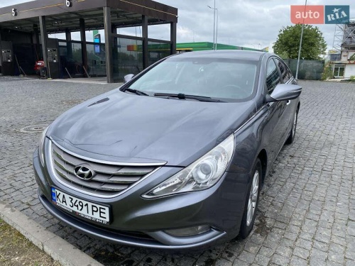 Hyundai Sonata 2011