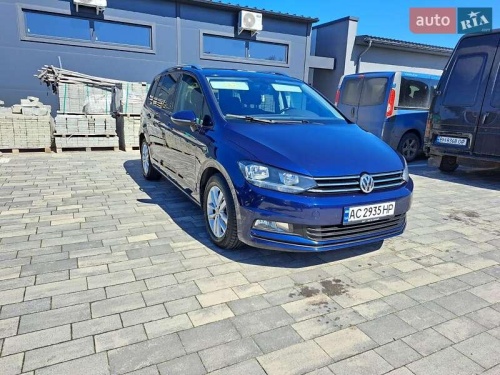 Volkswagen Touran 2016