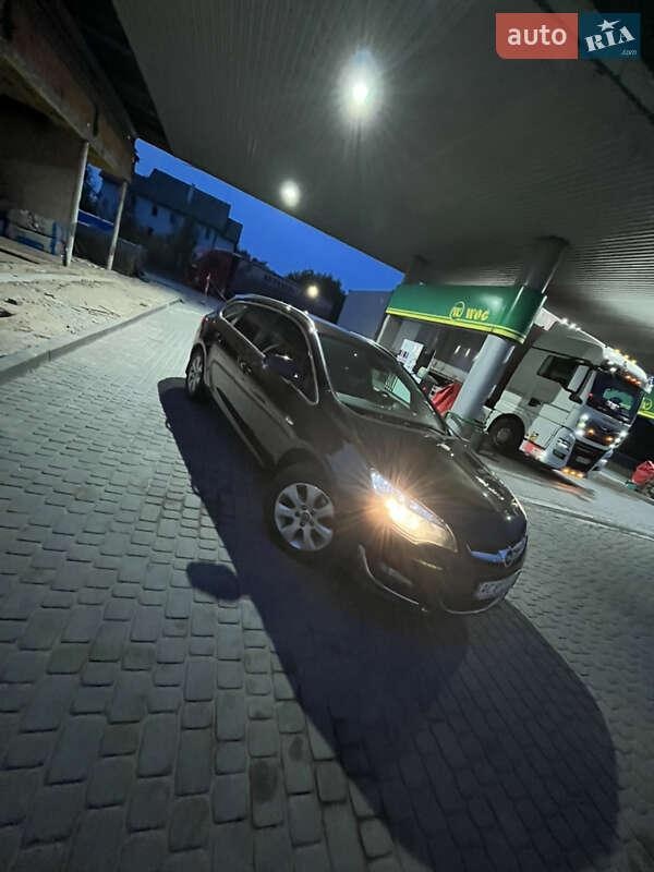 Opel Astra 2014