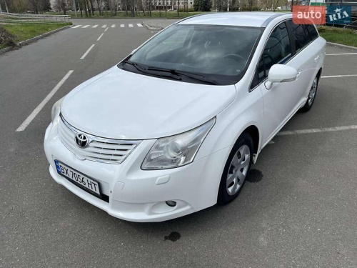 Toyota Avensis 2010