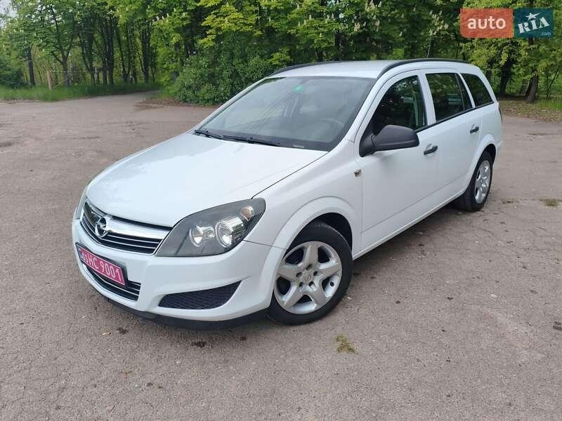 Opel Astra 2010
