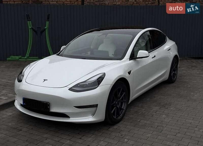 Tesla Model 3 2021
