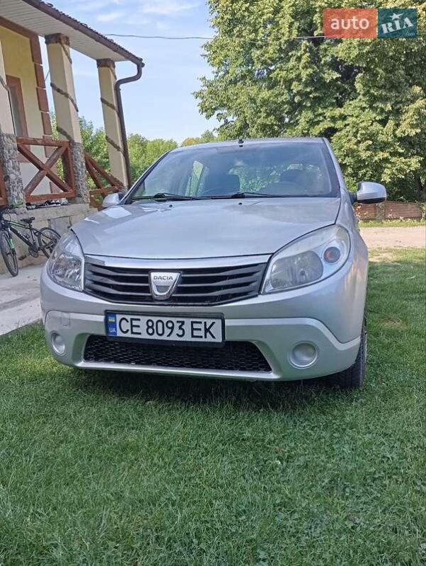 Dacia Sandero 2011