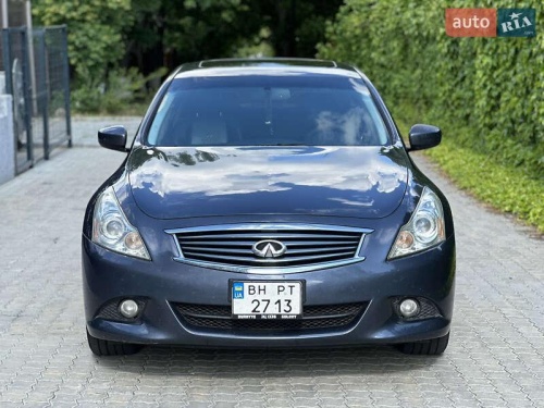 Infiniti G25 2012