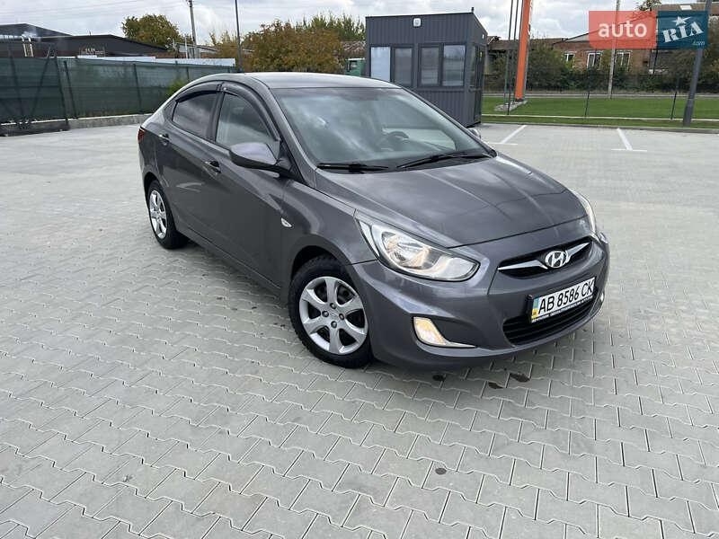 Hyundai Accent 2013