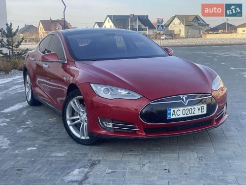 Tesla Model S 2013