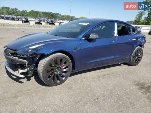 Tesla Model 3 2022