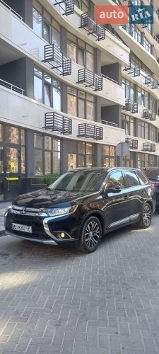 Mitsubishi Outlander 2016