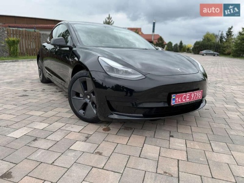 Tesla Model 3 2021