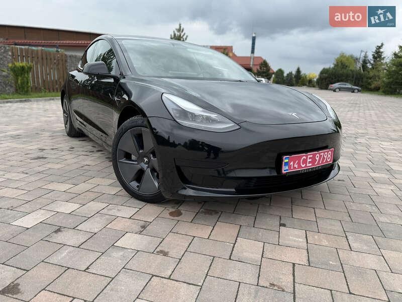 Tesla Model 3 2021