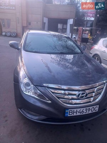 Hyundai Sonata 2012