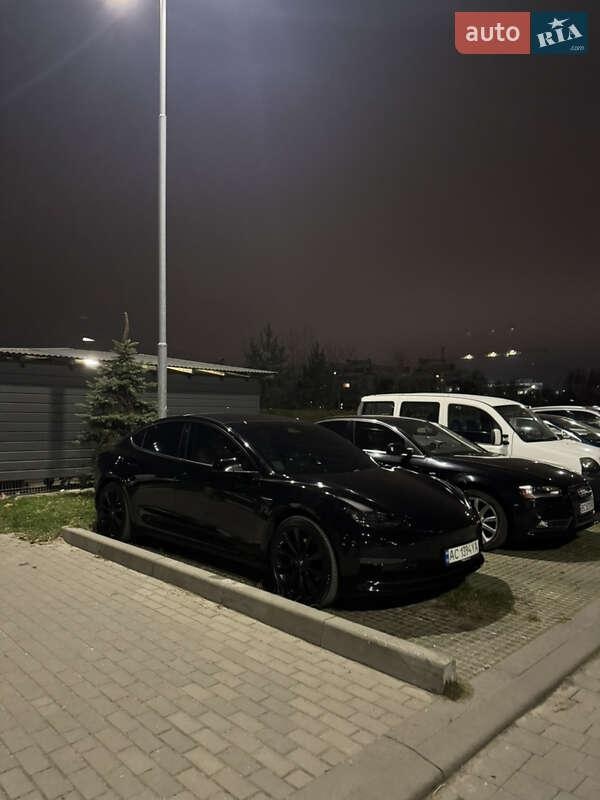 Tesla Model 3 2019