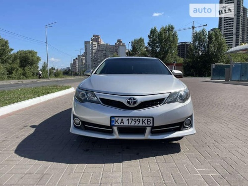 Toyota Camry 2012