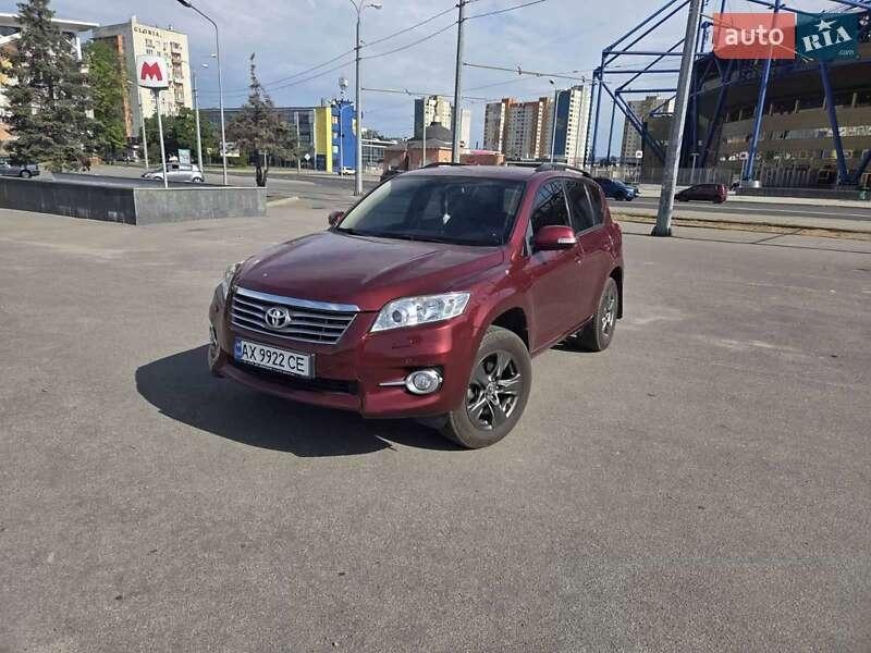 Toyota RAV4 2010