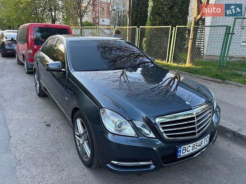 Mercedes-Benz E-Class 2011