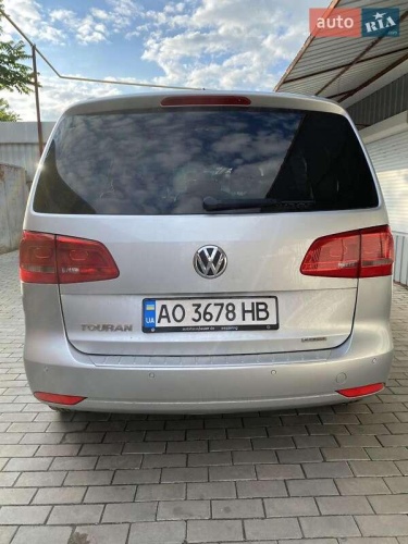 Volkswagen Touran 2013