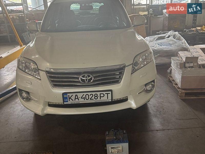 Toyota RAV4 2012