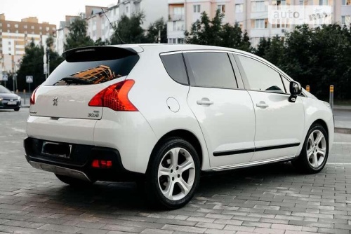 Peugeot 3008 2011