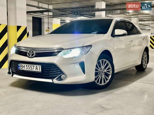 Toyota Camry 2016
