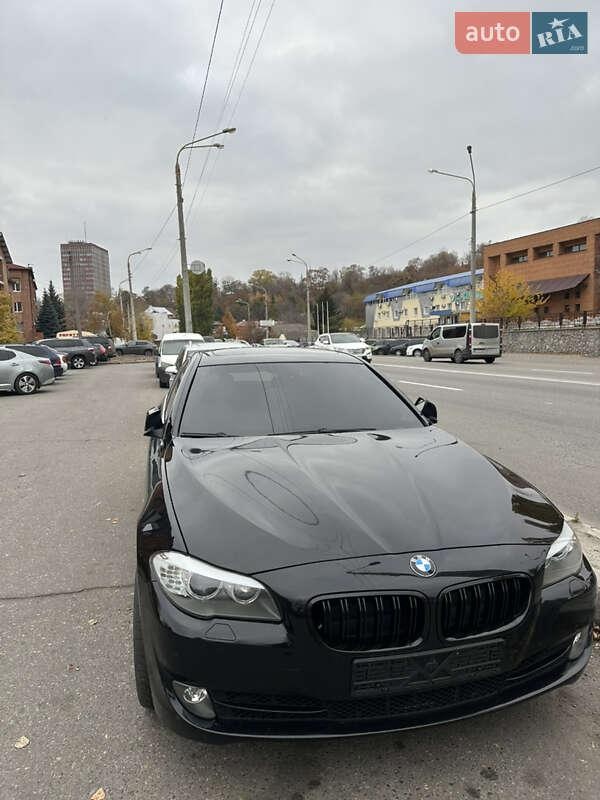 BMW 5 Series 2011