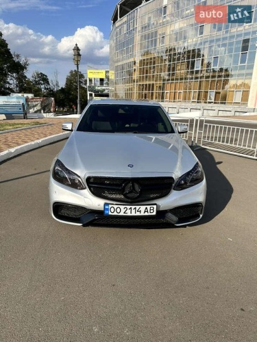 Mercedes-Benz E-Class 2015