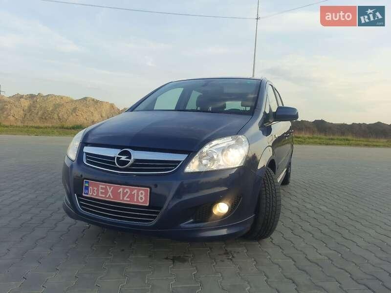 Opel Zafira 2012