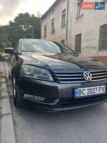 Volkswagen Passat 2011