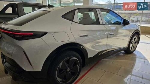 Volkswagen ID. UNYX 2025