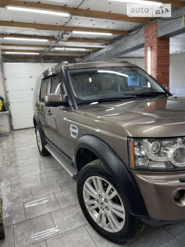 Land Rover Discovery 2011