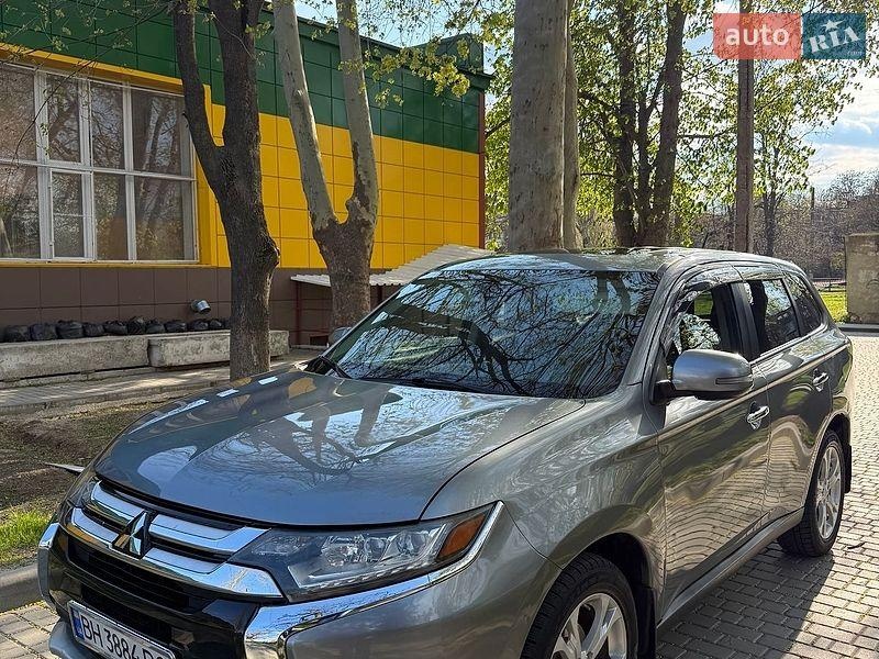 Mitsubishi Outlander 2013