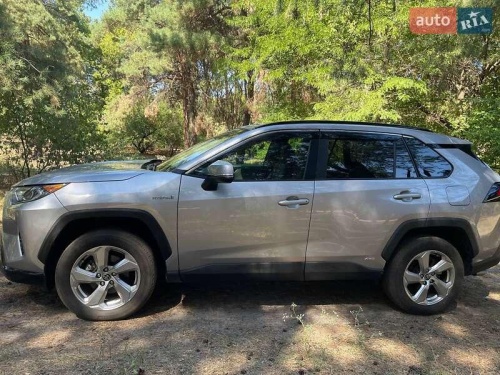 Toyota RAV4 2021