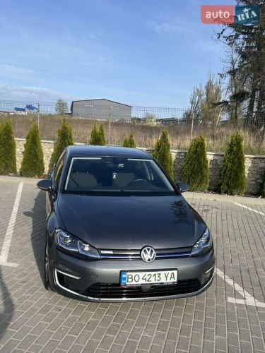 Volkswagen e-Golf 2017
