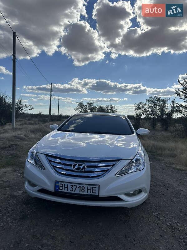 Hyundai Sonata 2010