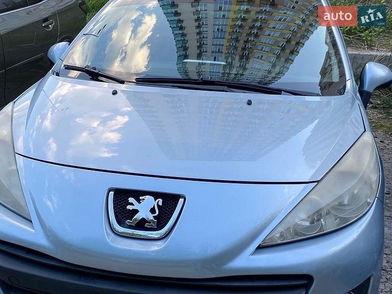 Peugeot 207 2010