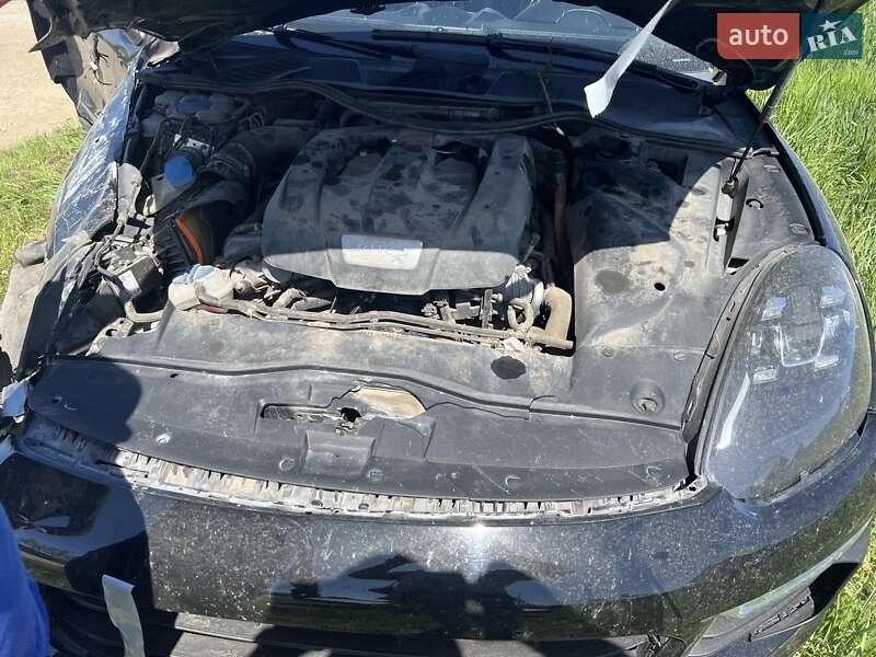 Porsche Cayenne 2015