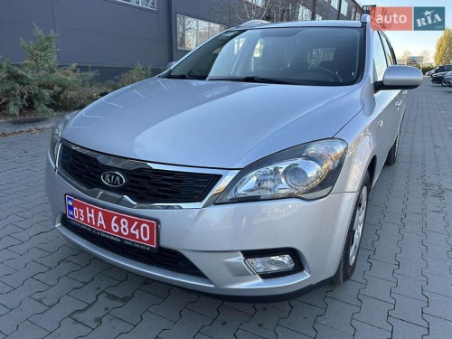 Kia Ceed 2011