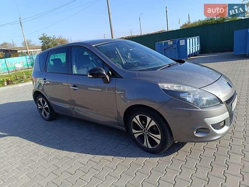 Renault Scenic 2011