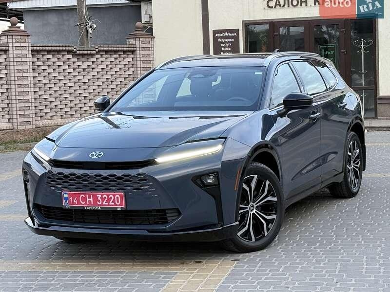 Toyota Crown 2024