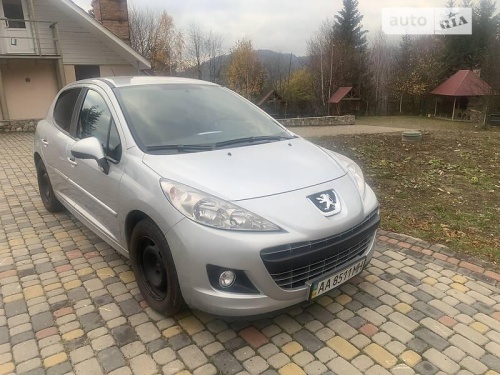 Peugeot 207 2011