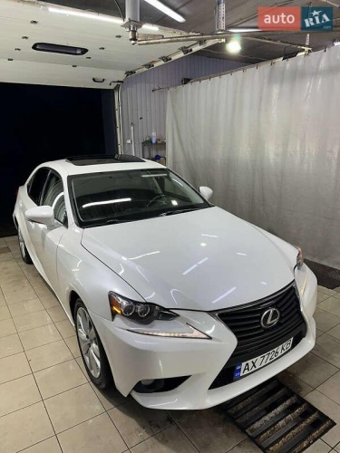 Lexus IS 2014